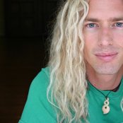 Phil Joel - List pictures