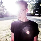 Douglas Dare - List pictures