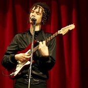 Darwin Deez - List pictures