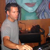 Kaskade - List pictures