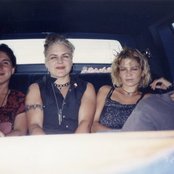 7 Year Bitch - List pictures