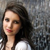 Emma Roberts - List pictures