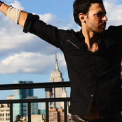 R. Star - List pictures