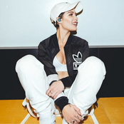 Halsey - List pictures