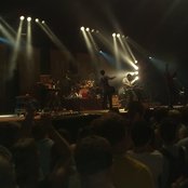 Gomez - List pictures