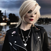 Brody Dalle - List pictures