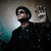 Blue Six - List pictures