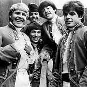 Paul Revere And The Raiders - List pictures