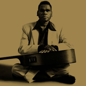 Geoffrey Gurrumul Yunupingu - List pictures