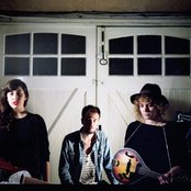 Peggy Sue - List pictures