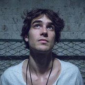 Cobi Mike - List pictures