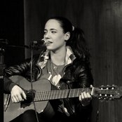 Tiê - List pictures