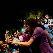 !!! (chk Chk Chk) - List pictures