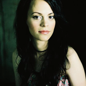 Mindy Smith - List pictures