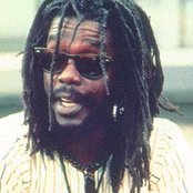 Peter Tosh - List pictures
