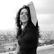 Luisa Maita - List pictures