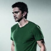 Juanes - List pictures