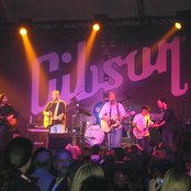 Kevin Costner & Modern West - List pictures