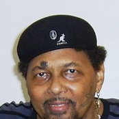 Aaron Neville - List pictures
