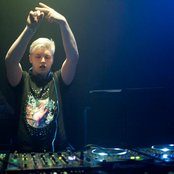 Flux Pavilion - List pictures