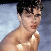 Jeremy Jordan - List pictures