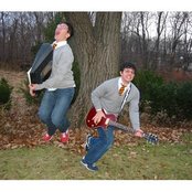 Harry And The Potters - List pictures