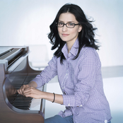 Angela Aki - List pictures