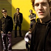 Gomez - List pictures