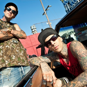 Travis Barker & Yelawolf - List pictures