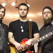 Days Divide - List pictures