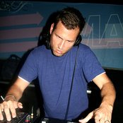 Kaskade - List pictures