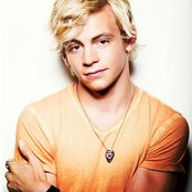Ross Lynch - List pictures