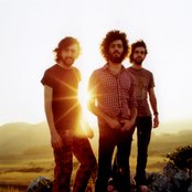 Revolver - List pictures