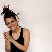 Emily Wells - List pictures