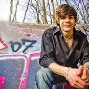 Sailing In The Clouds - List pictures