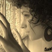 Lilu - List pictures