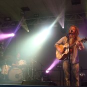 Newton Faulkner - List pictures