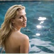 Willa Ford - List pictures