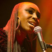 Laura Mvula - List pictures