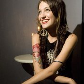 Porcelain And The Tramps - List pictures