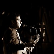 John Pizzarelli - List pictures
