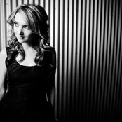 Sarah Darling - List pictures