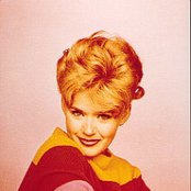 Connie Stevens - List pictures