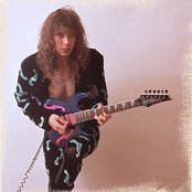 Paul Gilbert - List pictures