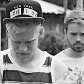 Snakehips - List pictures