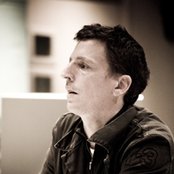 Atticus Ross - List pictures