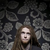 Newton Faulkner - List pictures