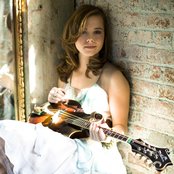 Sierra Hull - List pictures