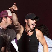 Brantley Gilbert - List pictures