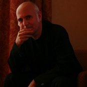 Ludovico Einaudi - List pictures